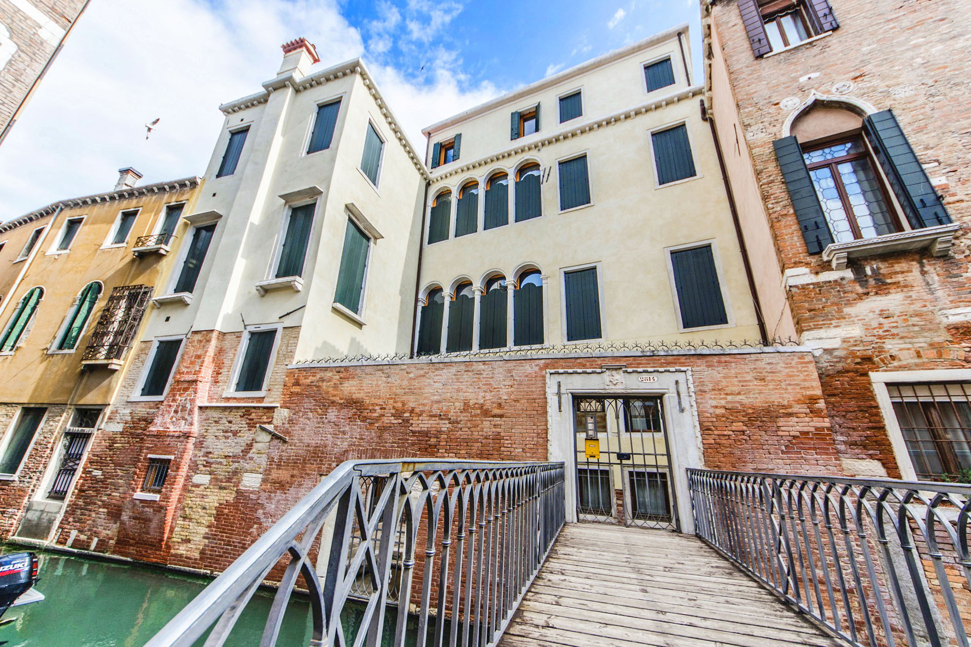 APARTMENT FOR SALE IN VENICE, PROPERTY IN VENICE, VENICE LUXURY REAL ESTATE